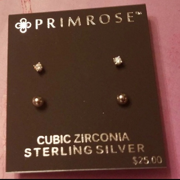 Just perfect for her first Earrings - Picture 2 of 2